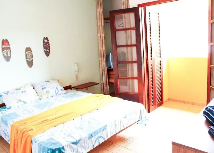 F9 Apto 1O Andar Perto 3 Praias E Comercio A Pe